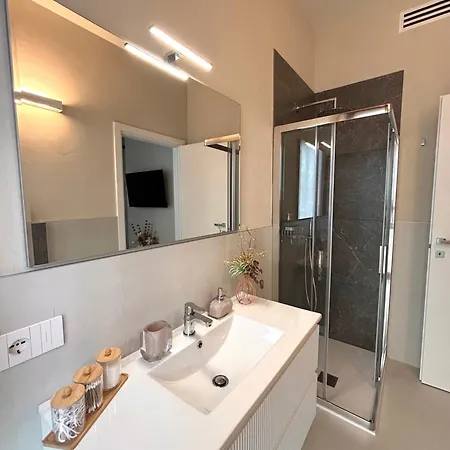 Salotto Santa Franca 3* Piacenza