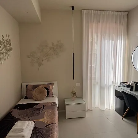 Salotto Santa Franca 3* Piacenza