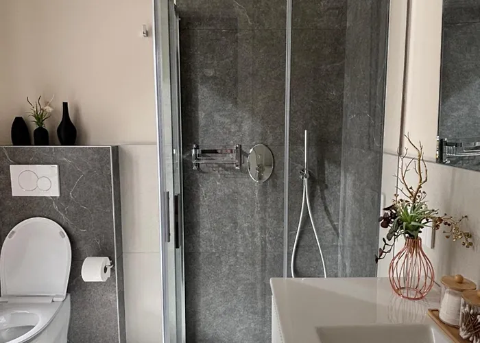 Salotto Santa Franca בית הארחה