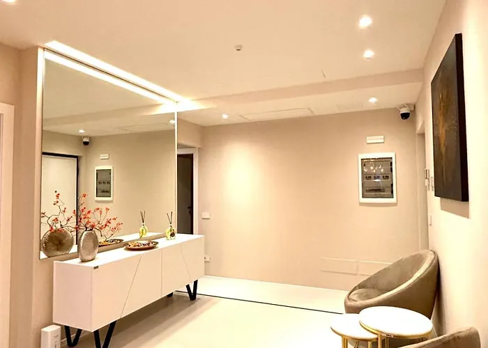 Salotto Santa Franca בית הארחה פיאצ'נצה