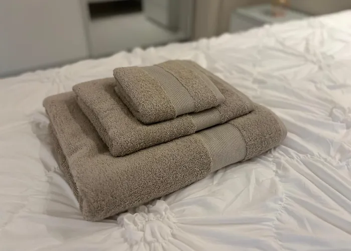 Salotto Santa Franca 3* פיאצ'נצה