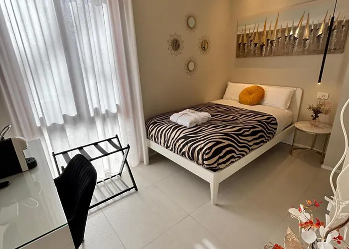 Salotto Santa Franca 3* Piacenza
